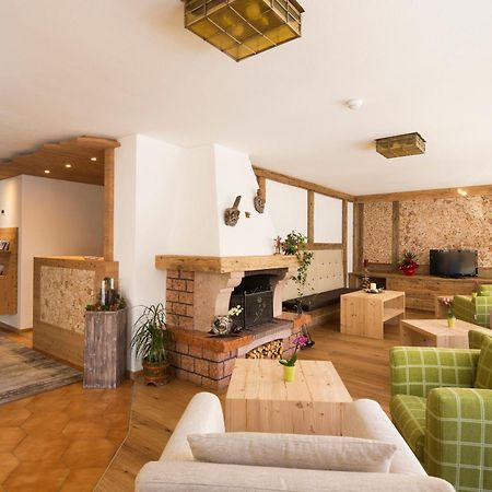 B&B Residence Adria Corvara In Badia Dış mekan fotoğraf