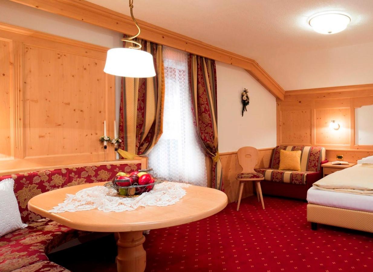 B&B Residence Adria Corvara In Badia Oda fotoğraf